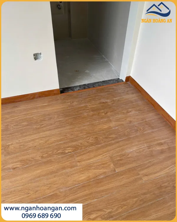 Len Chân Tường Giúp Che Khuyết Điểm Khu Vực Chân Tường