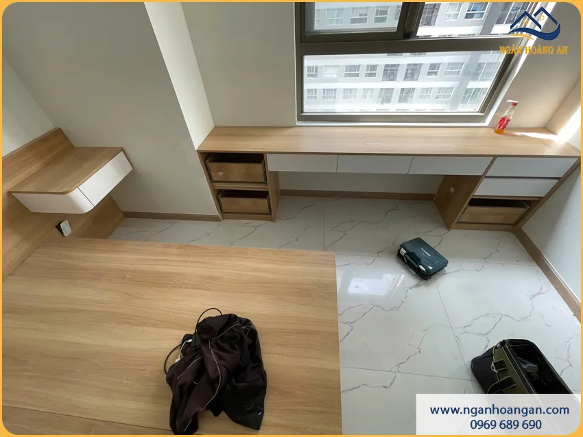 Len Chân Tường Tạo Sự Liền Mạch Cho Không Gian