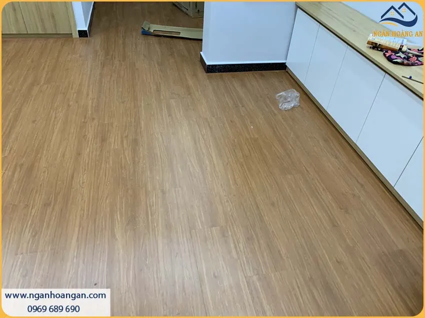 Sàn Gỗ Công Nghiệp Robina Vân Gỗ Sắc Nét Sang Trọng Cho Nhà Ở