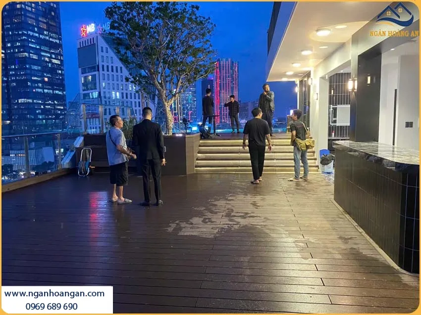 Ngân Hoàng An Đại Lý Thi Công Sàn Ngoài Trời Kosmos Uy Tín TPHCM