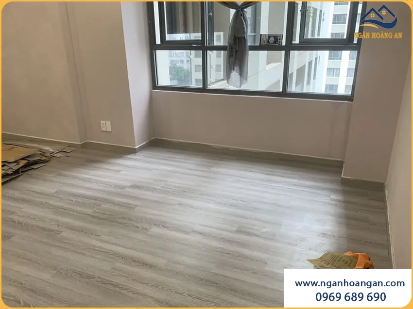 Lót Sàn Nhựa Dán Keo Cho Căn Hộ Chung Cư
