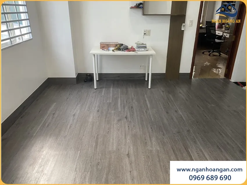 Lót Sàn Nhựa Dán Keo Cho Phòng Ngủ Sạch Đẹp