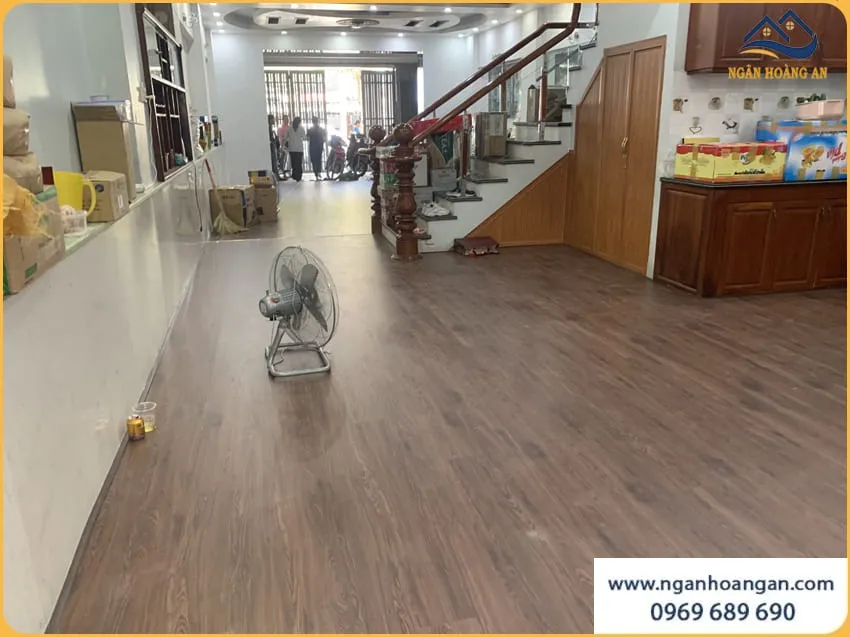 Lót Sàn Nhựa Hèm Khoá Glotex US106 Giúp Nhà Gọn Gàng 