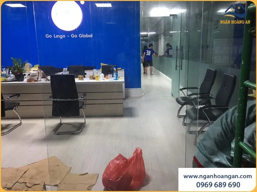 Lót Sàn Nhựa Hèm Khoá Tạo Môi Trường Học Thoải Mái