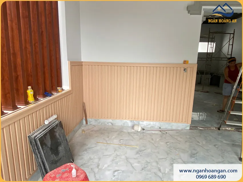 Mẫu Ốp Tường Lamri Lam Sóng Cho Phòng Khách Sang Trọng