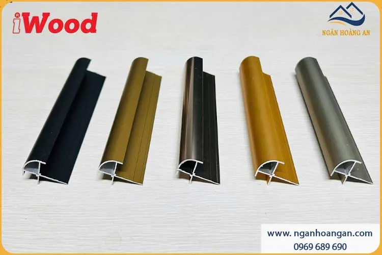 Nẹp Nhôm V Góc Bo Tròn 8mm Ốp Tấm Than Tre iWood NNVGT8