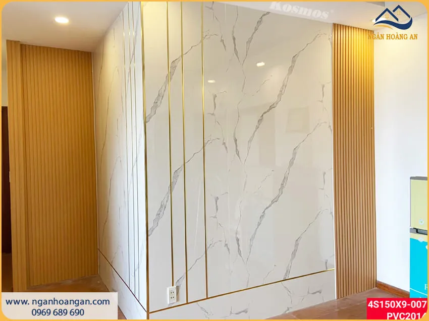 Nhà Đẹp Nhờ Ốp Tường Lam Sóng Nhựa Giả Gỗ