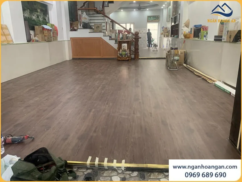 Nhà Ở Sạch Đẹp Với Sàn Nhựa Hèm Khoá Glotex US106