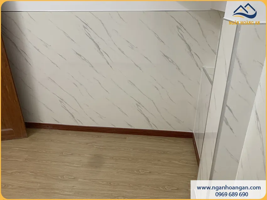 Ốp Lamri PVC Giả Đá Cho Phòng Ngủ Hạn Chế Bám Bẩn Ốp Lamri PVC Giả Đá Cho Phòng Ngủ Hạn Chế Bám Bẩn