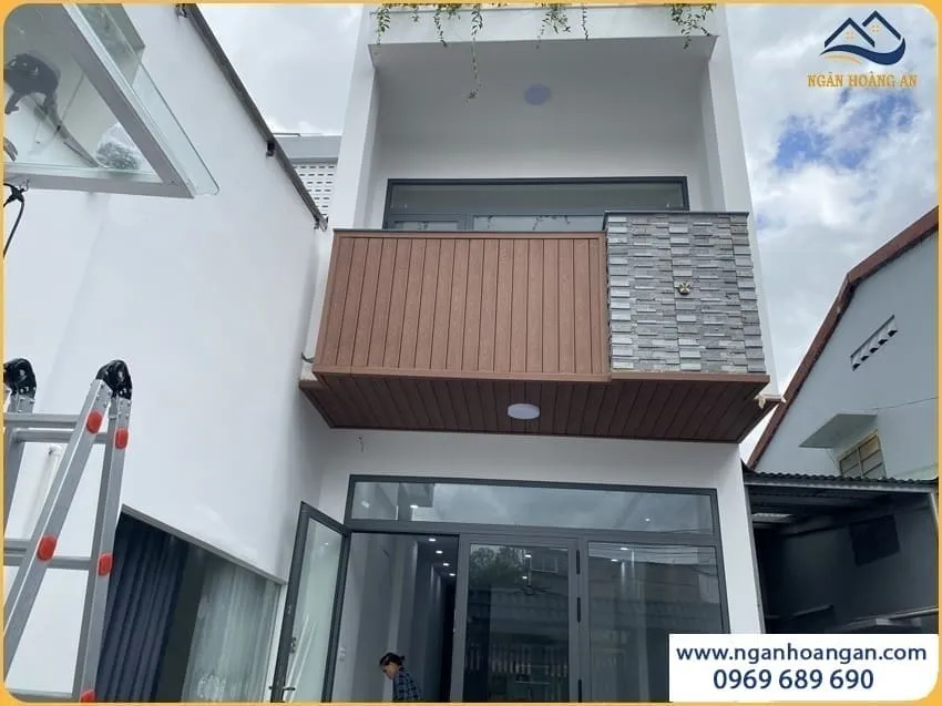 Ốp Mặt Tiền Nhà Bằng Gỗ Nhựa Ngoài Trời Chống Mối Mọt Ốp Mặt Tiền Nhà Bằng Gỗ Nhựa Ngoài Trời Chống Mối Mọt
