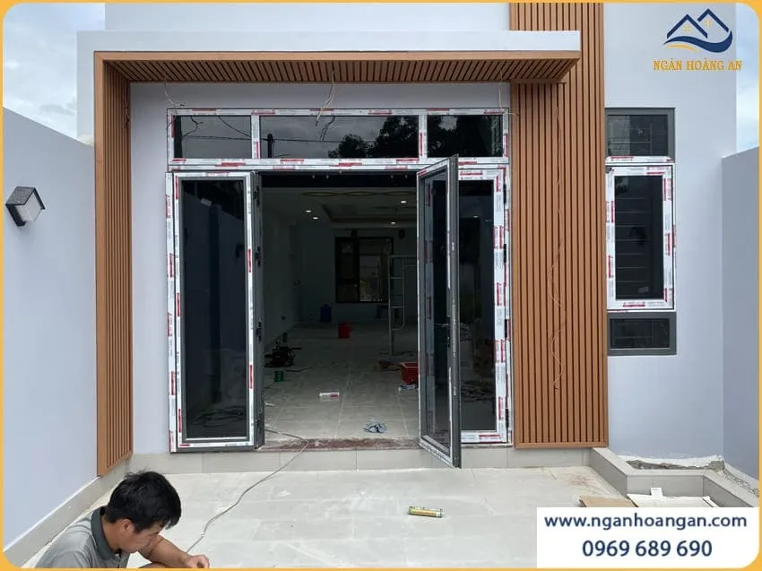 Ốp Mặt Tiền Nhà Lam Sóng Ngoài Trời Kosmos Light Wood