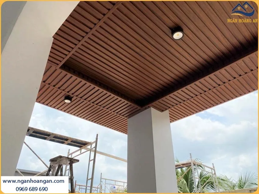 Ốp Trần Lam Sóng Thấp Kosmos Tạo Điểm Nhấn Cho Không Gian