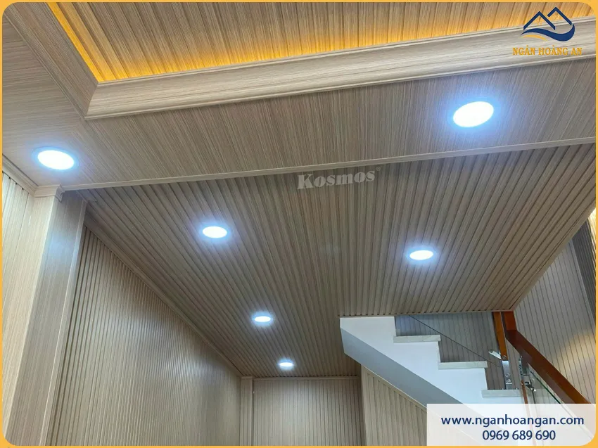 Ốp Trần Nhà Ở Bằng Lam Sóng Tăng Thẩm Mỹ