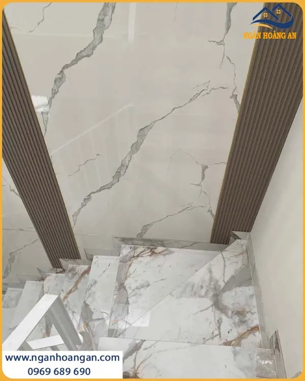 Ốp Tường Tấm Nhựa PVC Giả Đá Thi Công Nhanh, Ít Bảo Trì