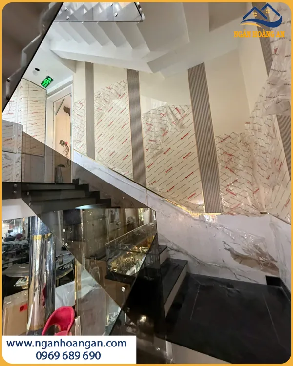 Ốp Tường Lam Sóng Than Tre Bền Đẹp Cho Nhà Ở