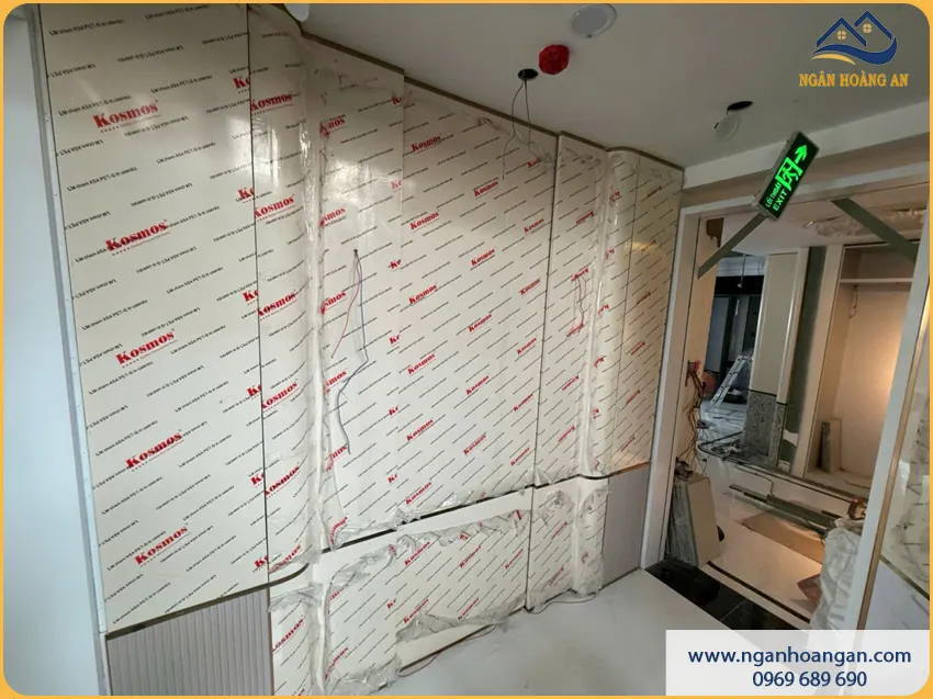 Ốp Tường Lam Sóng Than Tre Chất Lượng Cao