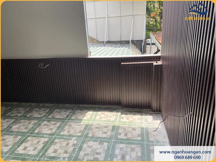 Ốp Tường Lamri Bằng Lam Sóng Cho Nhà Ở Chống Trầy Xước