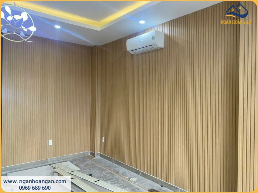 Ốp Tường Phòng Ngủ Bằng Lam Sóng Nhựa