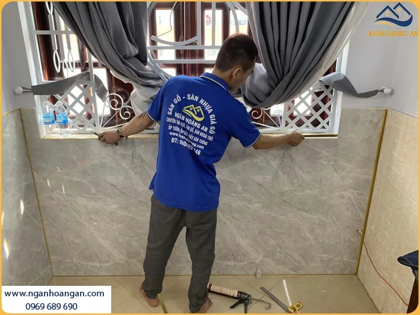 Ốp Tường Lamri Tấm PVC Giả Bê Tông Kosmos Thi Công Nhanh, Có Độ Bền Cao Ốp Tường Lamri Tấm PVC Giả Bê Tông Kosmos Thi Công Nhanh, Có Độ Bền Cao