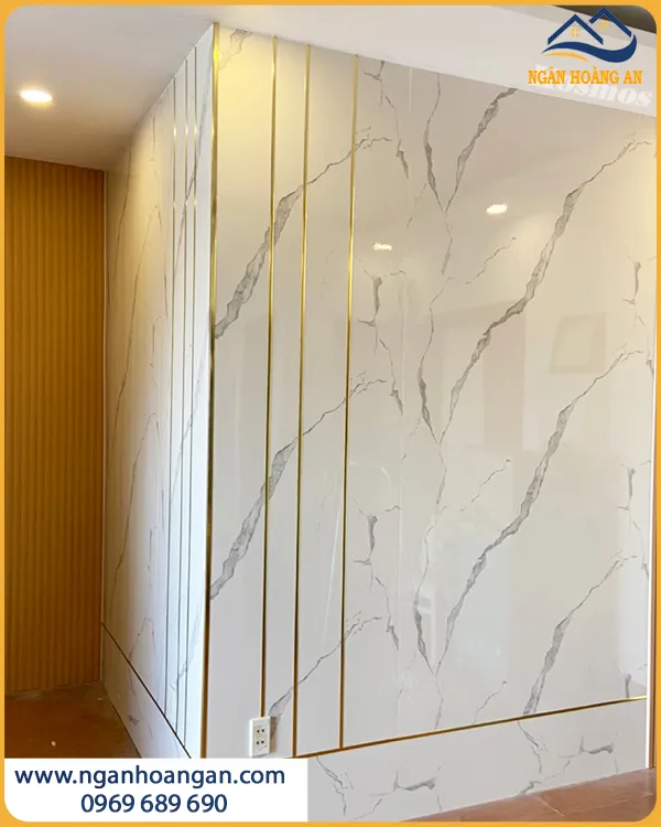 Ốp Tường PVC Giả Đá Cho Phòng Khách Bền, Ít Bảo Trì