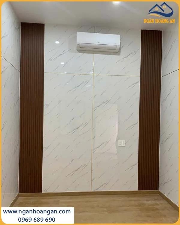 Phòng Khách Được Ốp Tường Bằng Tấm Nhựa PVC Giả Đá Đẹp Và Thu Hút