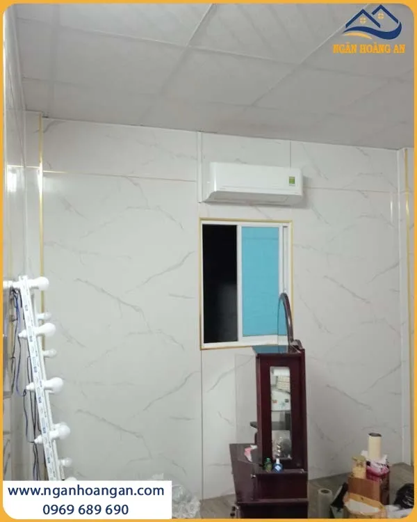 Thi Công Ốp Tường Tấm PVC Nhựa Giả Đá Chắc Chắn Cho Không Gian Thi Công Ốp Tường Tấm PVC Nhựa Giả Đá Chắc Chắn Cho Không Gian