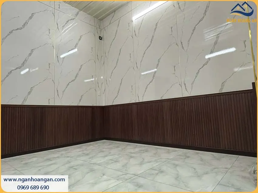 Không Gian Nội Thất Trở Nên Ấn Tượng Khi Ốp Tường PVC Giả Đá Và Ốp Lamri Lam Sóng