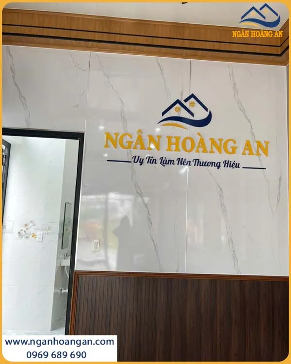 Không Gian Nội Thất Trở Nên Ấn Tượng Khi Ốp Tường PVC Giả Đá