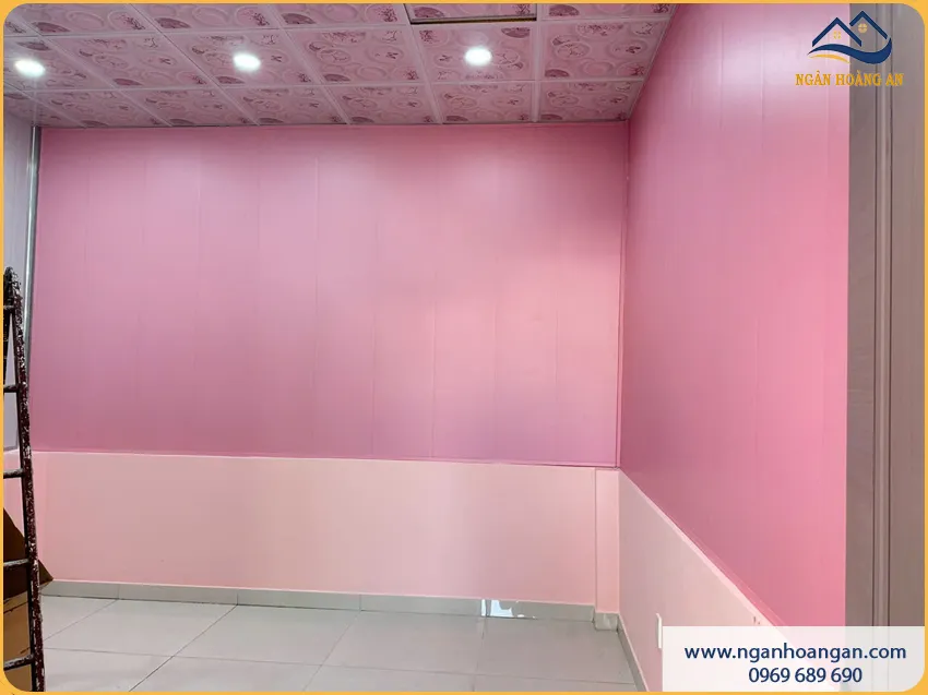 Phòng Ngủ Ốp Tường Nano Nhựa Giả Gỗ Dễ Vệ Sinh
