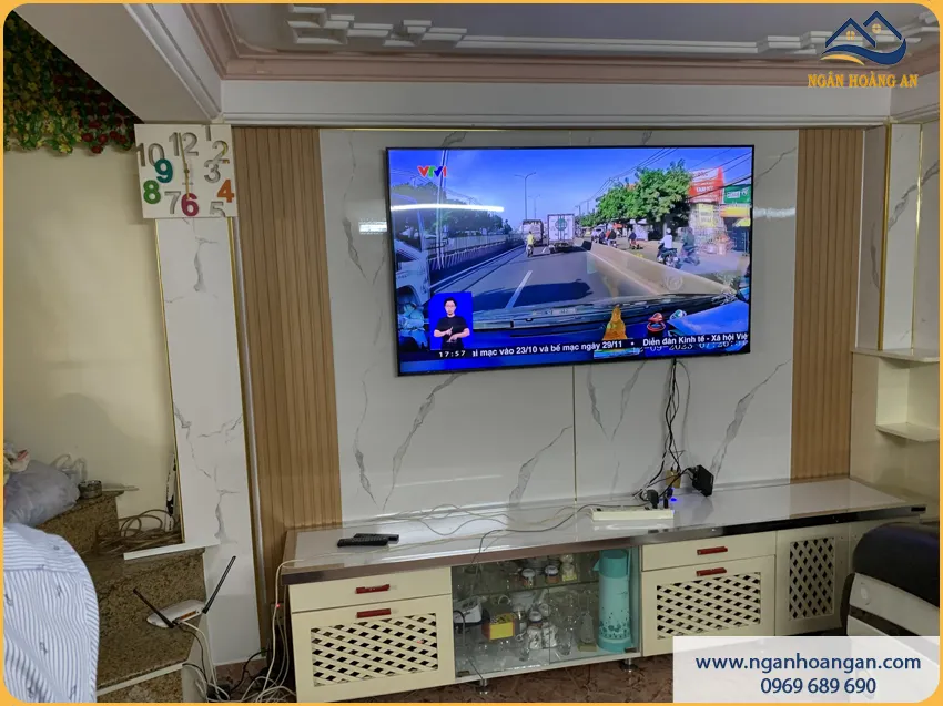 PVC Giả Đá Ốp Phòng Khách Chống Ẩm, Dễ Lau Chùi