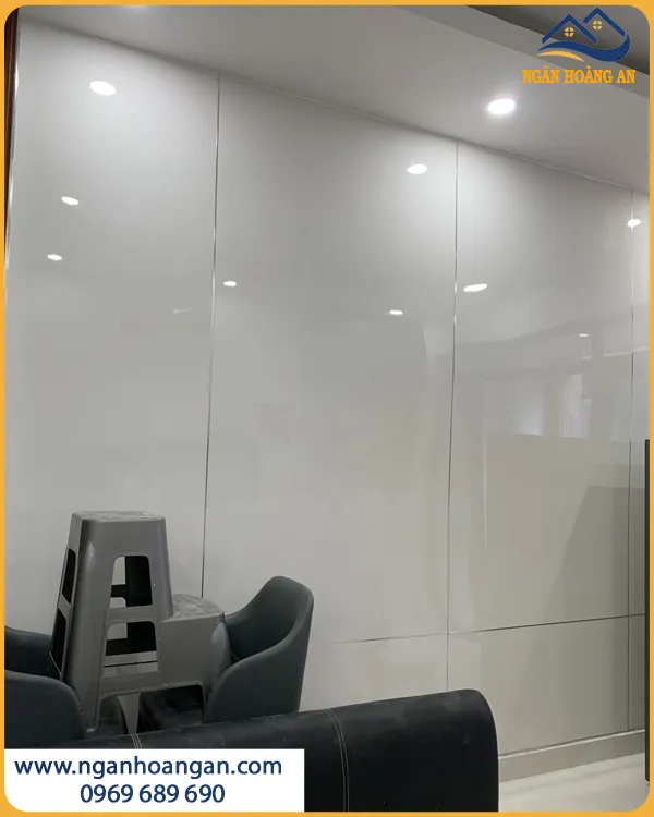 PVC Giả Đá Ốp Tường Phòng Khách Đẹp Dễ Vệ Sinh