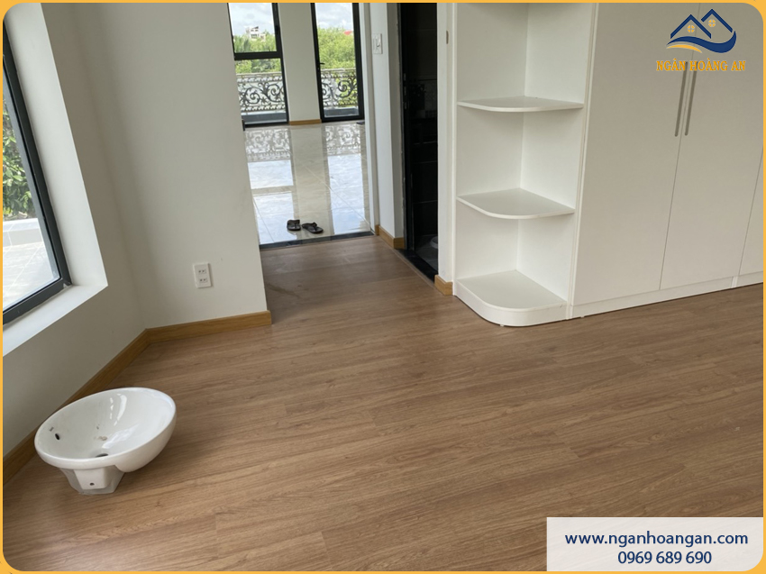 Sàn Gỗ Công Nghiệp Cho Phòng Ngủ Đi Lại Êm Chân