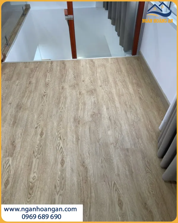  Sàn Gỗ Công Nghiệp Robina AQ0307 Bền Màu Theo Thời Gian