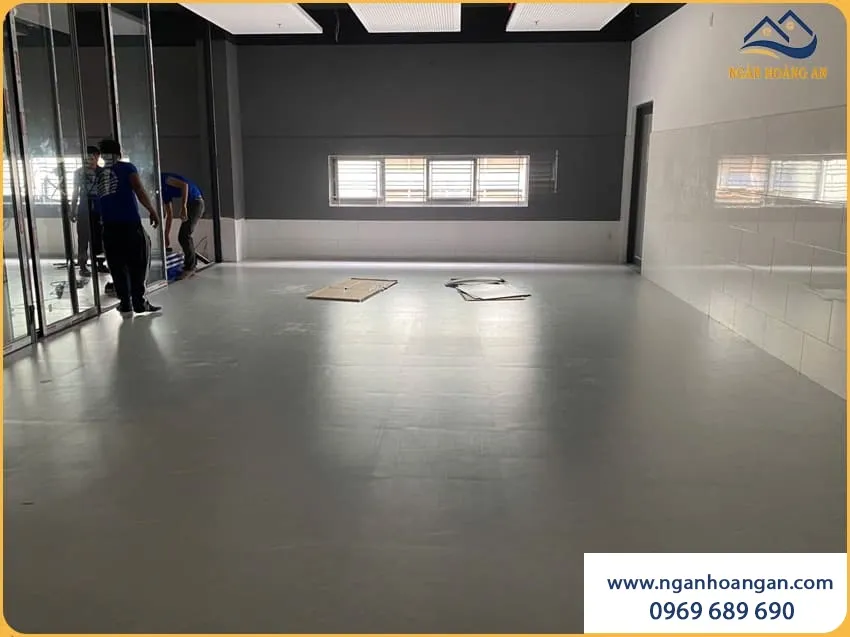 Sàn Nhựa Dán Keo Giúp Văn Phòng Gọn Gàng Chuyên Nghiệp