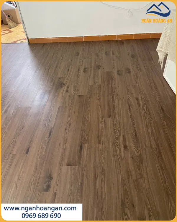 Sàn Nhựa Dán Keo MSFloor 22005 Lát Nhà Ở Dễ Vệ Sinh