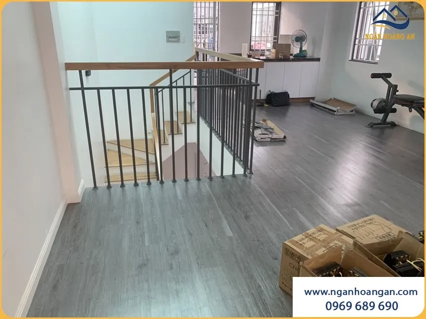 Sàn Nhựa Dán Keo Phù Hợp Với Nhiều Kiểu Nhà Ở Sàn Nhựa Dán Keo Phù Hợp Với Nhiều Kiểu Nhà Ở
