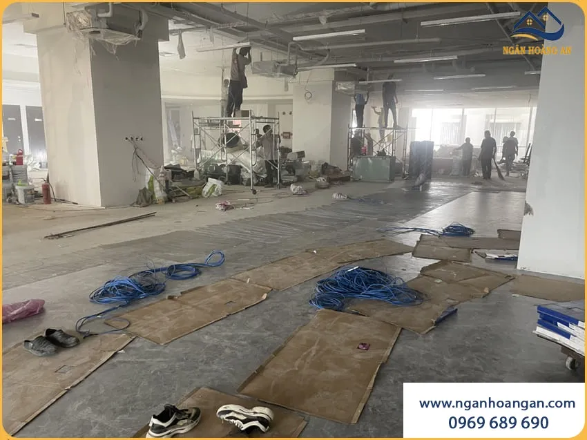 Sàn Nhựa Dán Keo Tăng Tính Thẩm Mỹ Cho Văn Phòng