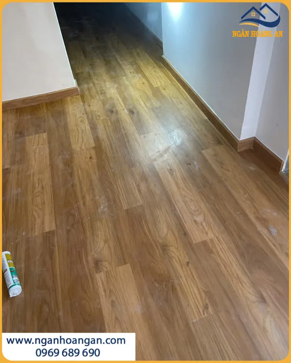 Sàn Nhựa Dán Keo THFloor LT1010 Hạn Chế Ẩm Mốc