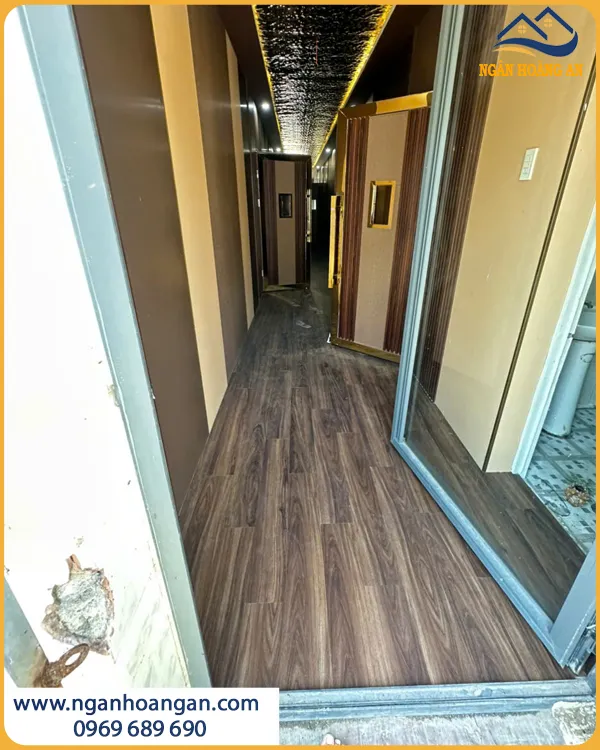 Sàn Nhựa Dán Keo THFloor W302-1 Giải Pháp Tiết Kiệm Chi Phí