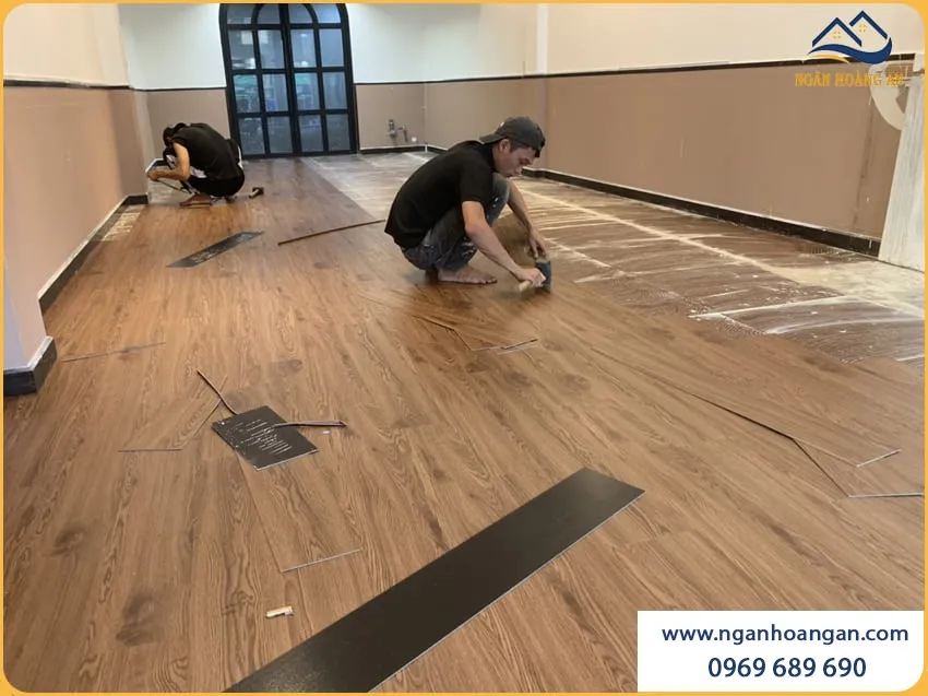 Sàn Nhựa Dán Keo Ứng Dụng Rộng Rãi Trong Nhà Ở