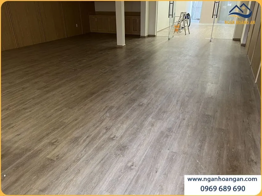 Sàn Nhựa Hèm Khoá Charmwood SPC04 Thi Công Thực Tế