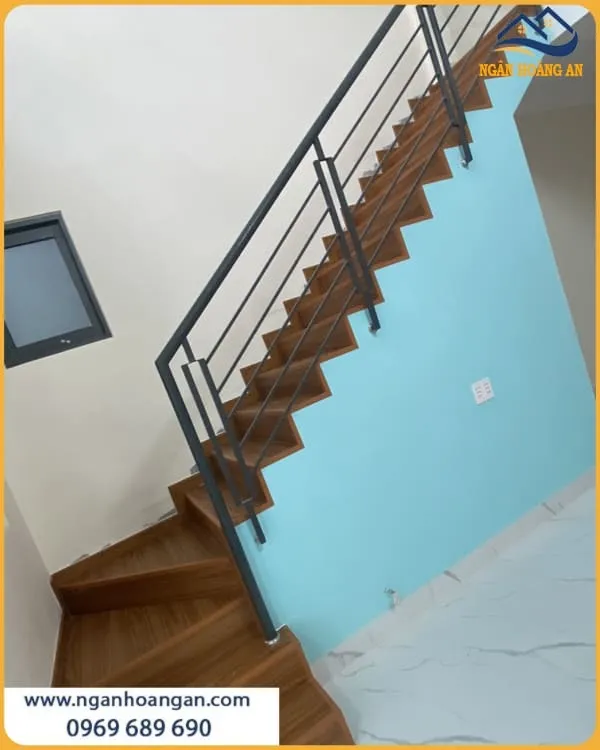 Sàn Nhựa Hèm Khoá Kosmos N1682 Cho Cầu Thang Nhà Ở Sàn Nhựa Hèm Khoá Kosmos N1682 Cho Cầu Thang Nhà Ở