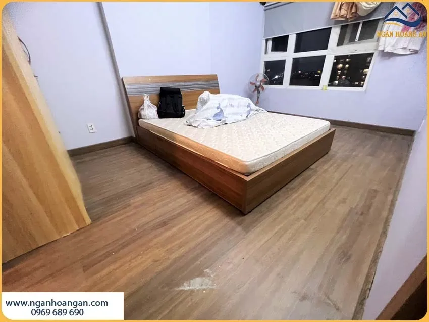Sàn Nhựa Hèm Khoá Lát Phòng Ngủ Hiện Đại