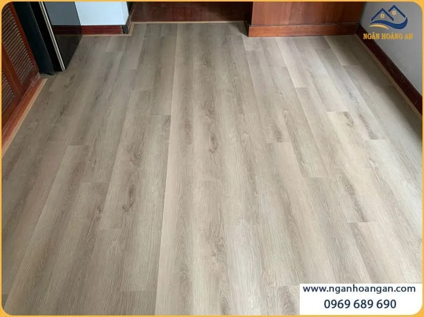 Sàn Nhựa Hèm Khoá Morser C602 Thi Công Thực Tế Lát Nhà Ở