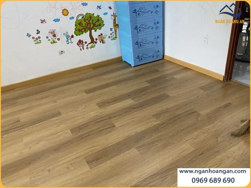 Sàn Nhựa Hèm Khoá Morser C607 Lát Sàn Cho Phòng Ngủ