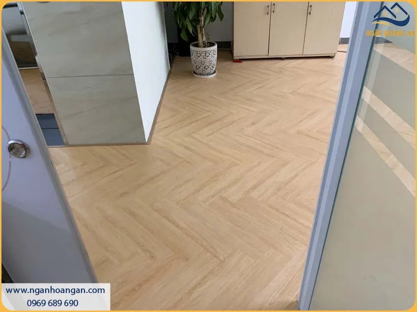 Thi Công Lót Sàn Nhựa Xương Cá THFLoor HR9009 Là Giải Pháp Lý Tưởng Thi Công Lót Sàn Nhựa Xương Cá THFLoor HR9009 Là Giải Pháp Lý Tưởng