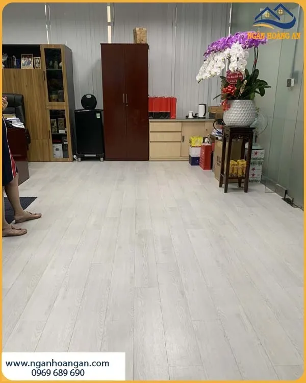 Sàn Nhựa Tự Dán Lát Công Ty Dễ Bảo Dưỡng Sàn Nhựa Tự Dán Lát Công Ty Dễ Bảo Dưỡng