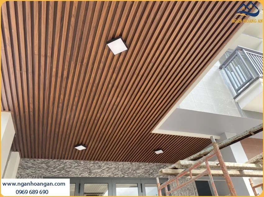 Lam 3 Sóng Cao Giả Gỗ Kosmos Giúp Tạo Không Gian Nội Thất Hoàn Hảo
