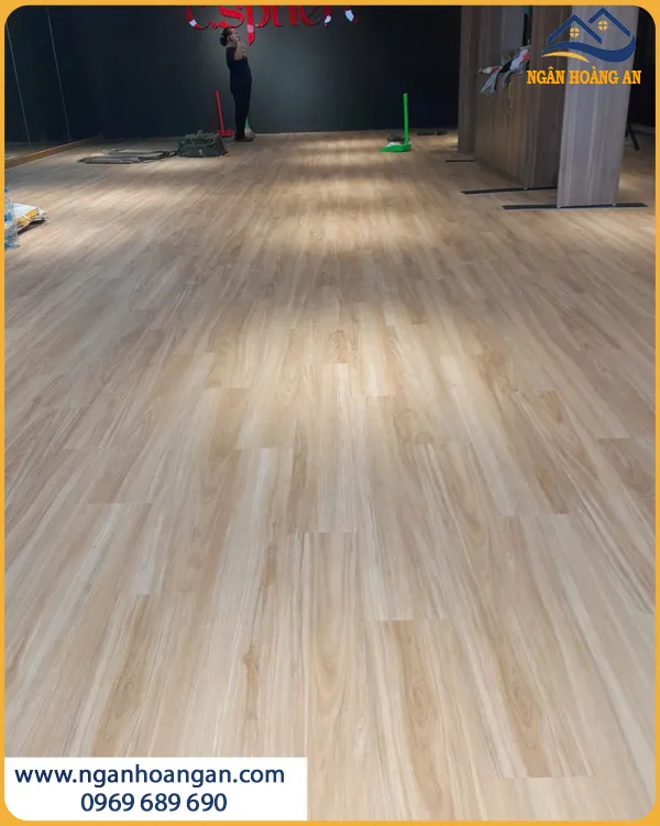 Sàn Dán Keo THFLoor W301-1 Dễ Phối Hợp Với Nội Thất Sàn Dán Keo THFLoor W301-1 Dễ Phối Hợp Với Nội Thất