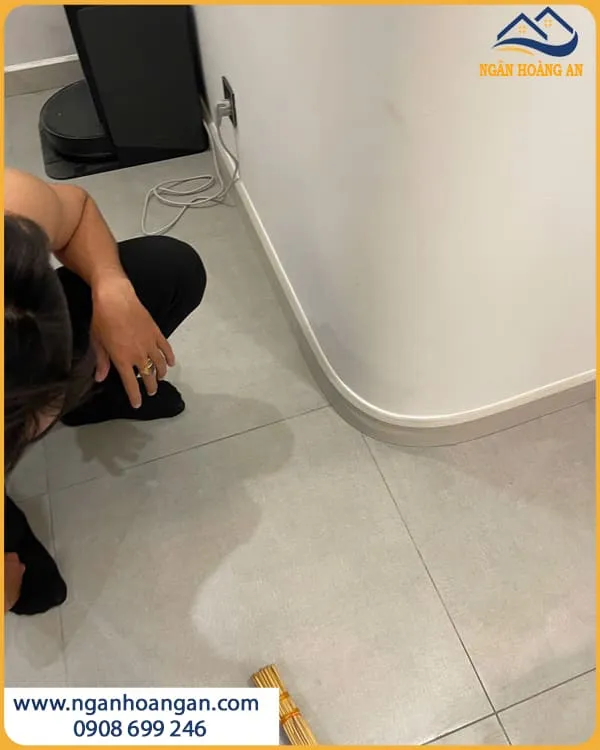 Thi Công Hoàn Thiện Len Chân Tường PS106 